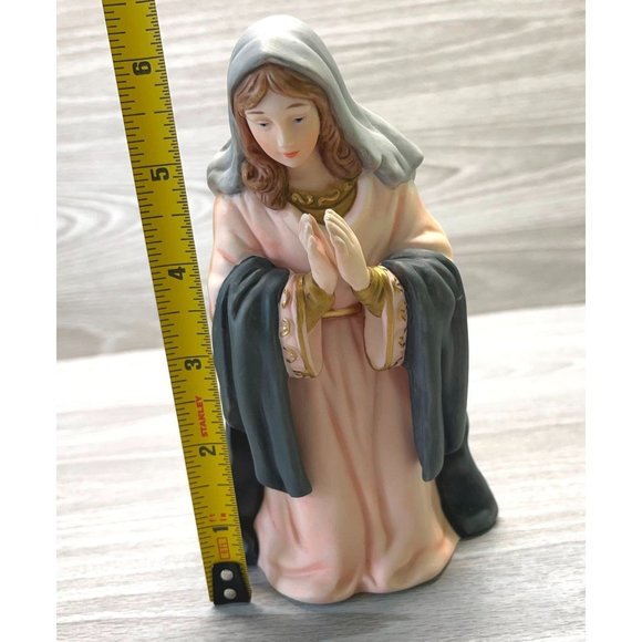 Kirkland Mother Mary Praying Christmas Nativity Porcelain Replacement Figurine - Picture 4 of 9